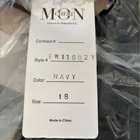 Ellie Wilde by Mon Cheri Navy Gown NWT - Picture 9 of 9